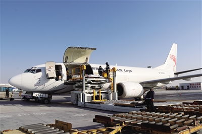 我区牛羊肉全货机航线开通首飞